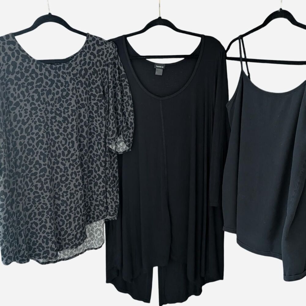 Torrid Women's Black and Grey Shirt